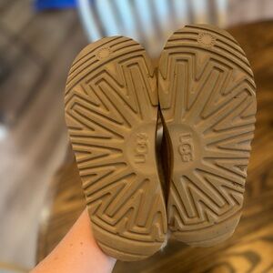 Youth girl UGG shoes size 1